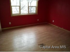 1107 East Reservoir Street Springfield, IL 62702 - Photo 4 of 11 Gallery Image 4