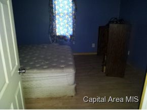 1107 East Reservoir Street Springfield, IL 62702 - Photo 5 of 11 Gallery Image 5