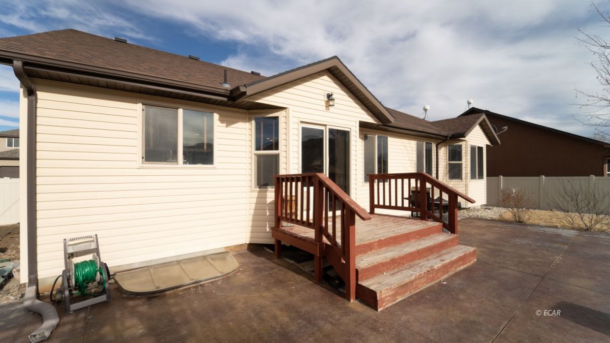 3715 Valley Ridge Avenue Elko, NV 89801 - Photo 12 of 42 Gallery Image 12