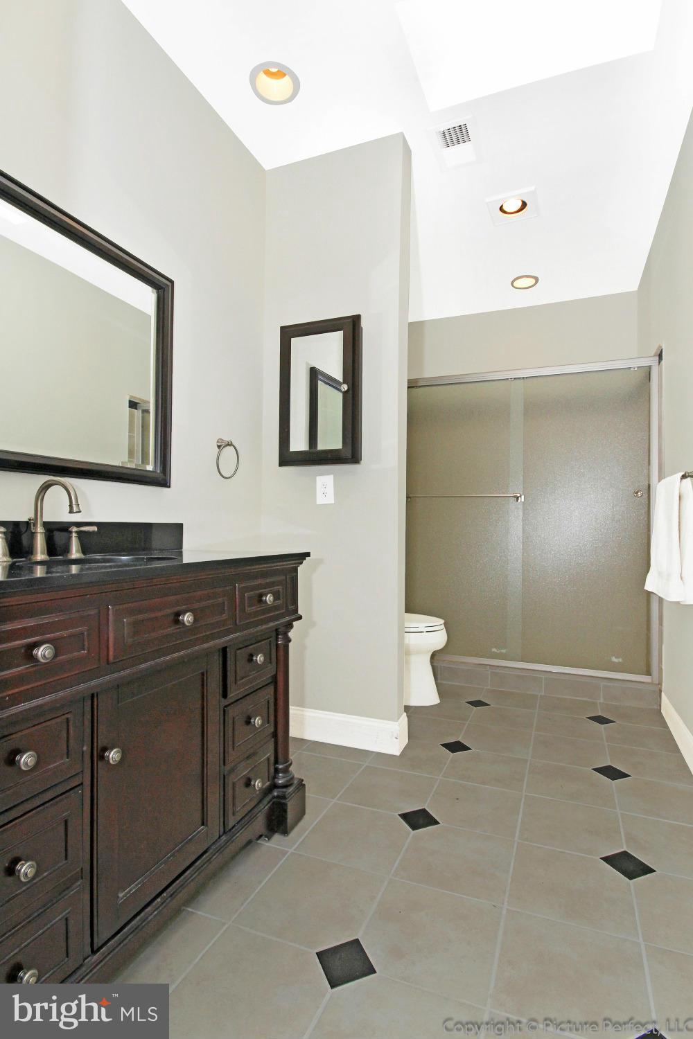 8614 Rocky Ridge Road Rocky Ridge, MD 21778 - Photo 22 of 30 Bath