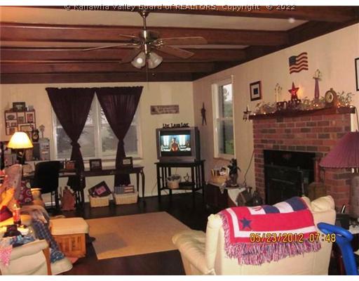 569 Cunningham Road Kenna, WV 25248 - Photo 7 of 16 Den/Family/Great Room.