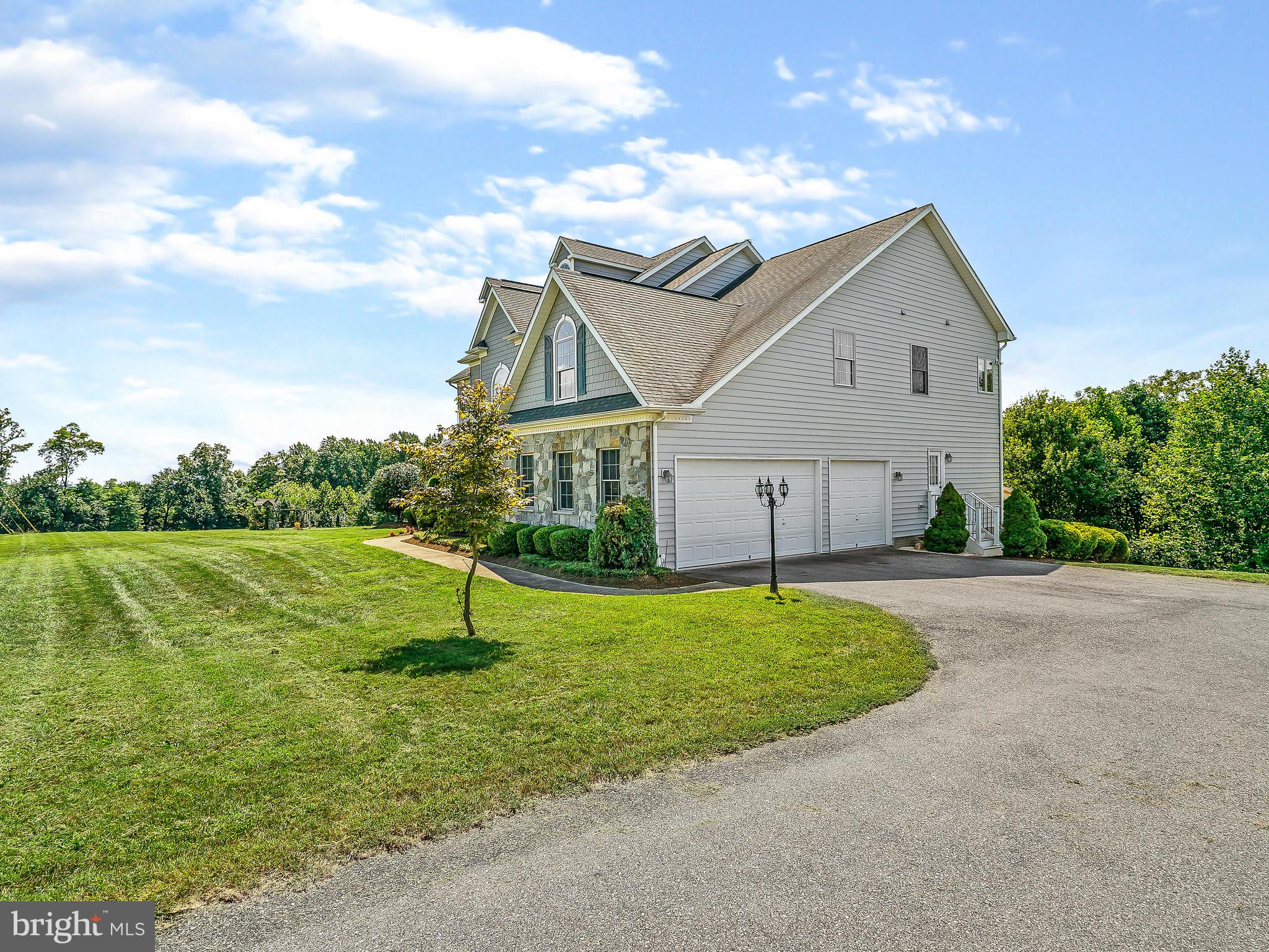 9700 Hawkins Creamery Road Laytonsville, MD 20882 - Photo 5 of 51 Gallery Image 5