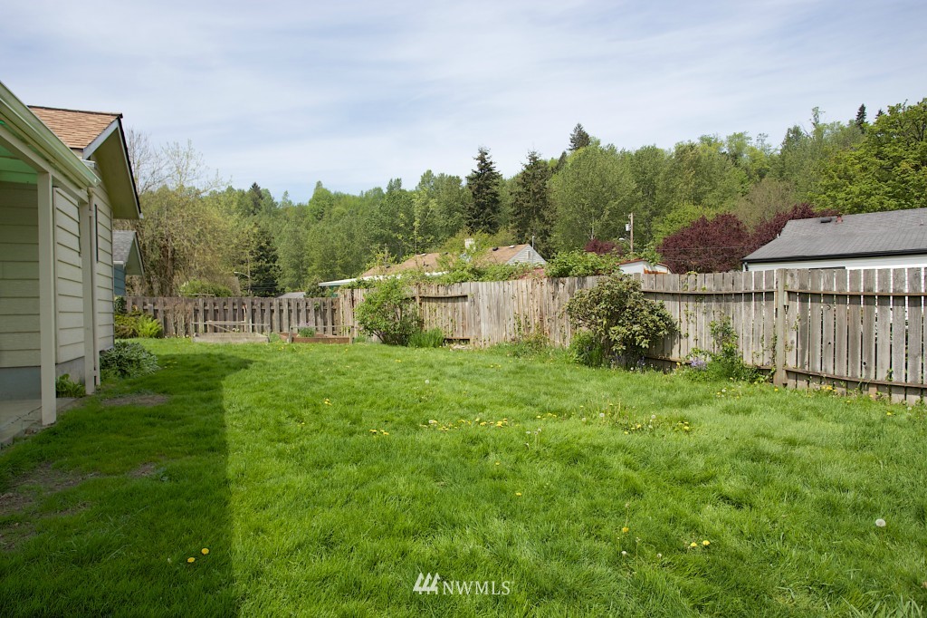 3108 Southeast 6th Street Renton, WA 98058 - Photo 18 of 22