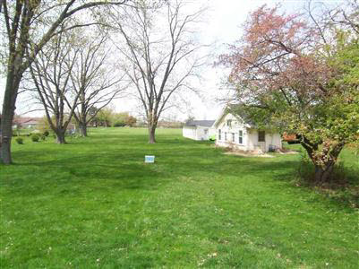 1258 Howe Road Burton, MI 48509 - Photo 3 of 11 20133457-2.JPG