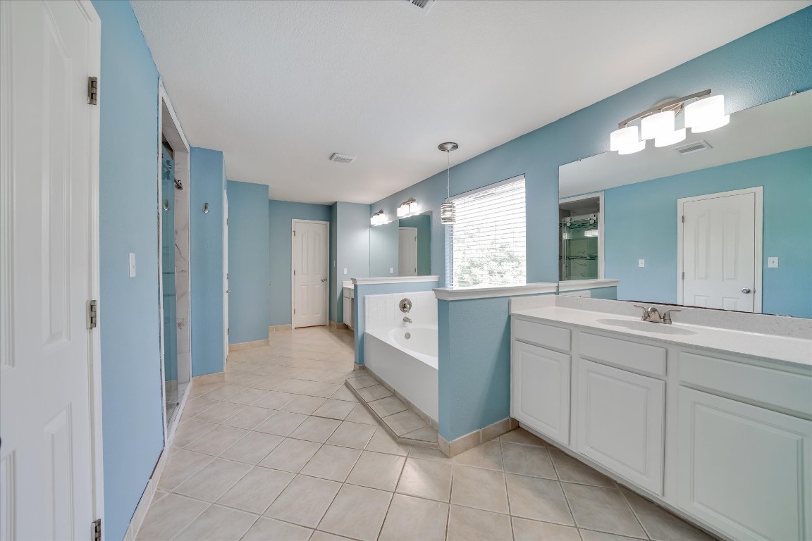 102 Parque Cove Georgetown, TX 78626 - Photo 13 of 22