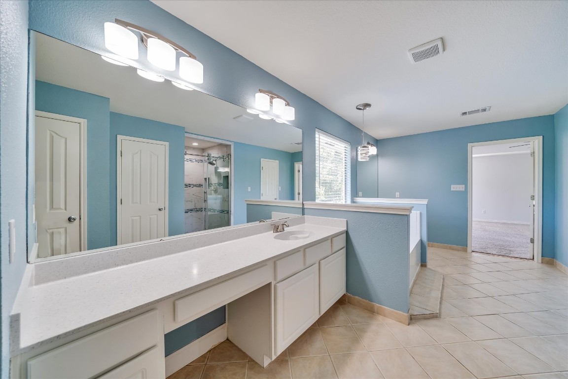 102 Parque Cove Georgetown, TX 78626 - Photo 14 of 22