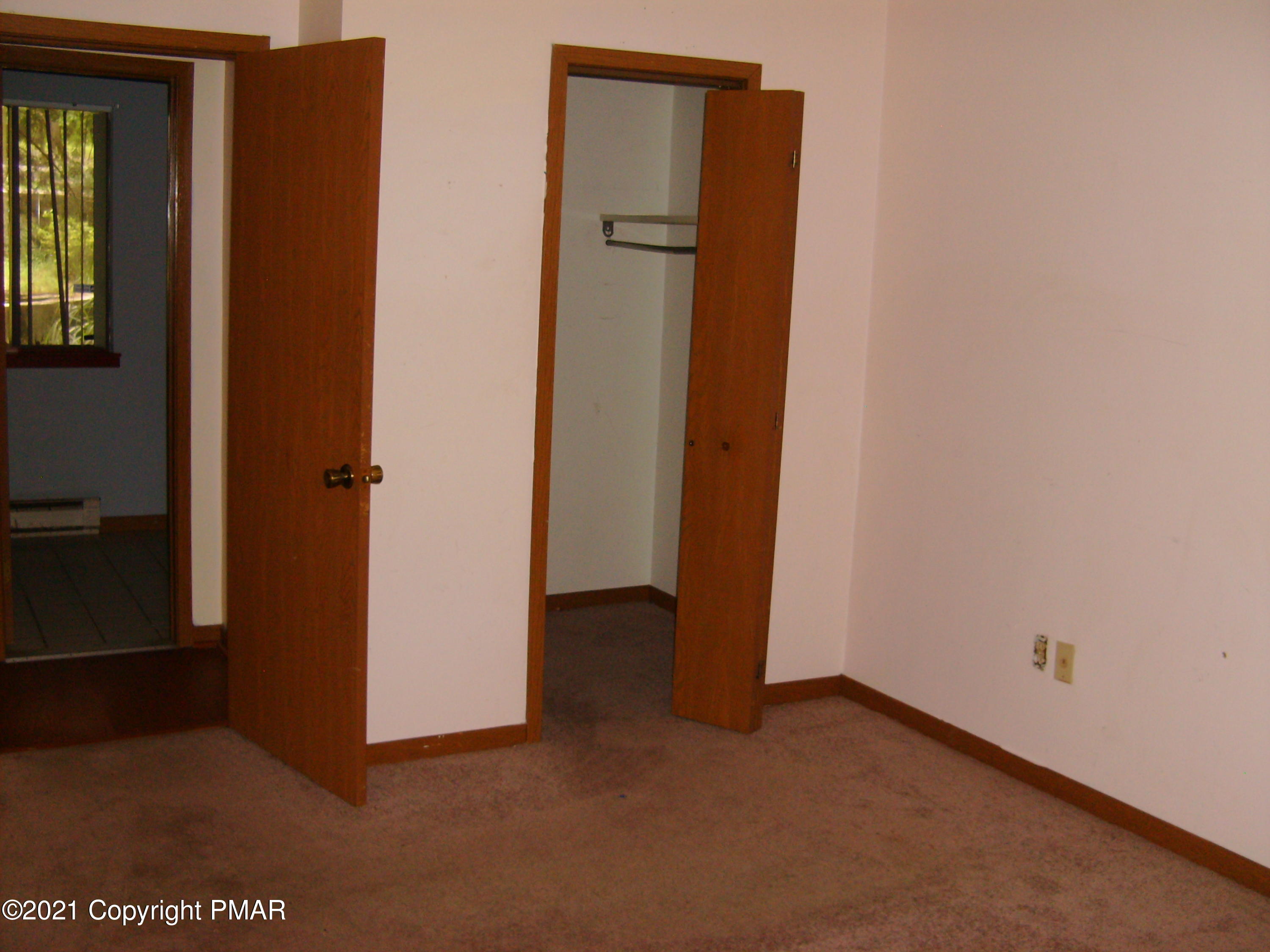335 Crewe Court Bushkill, PA 18324 - Photo 20 of 29 Bedroom 1