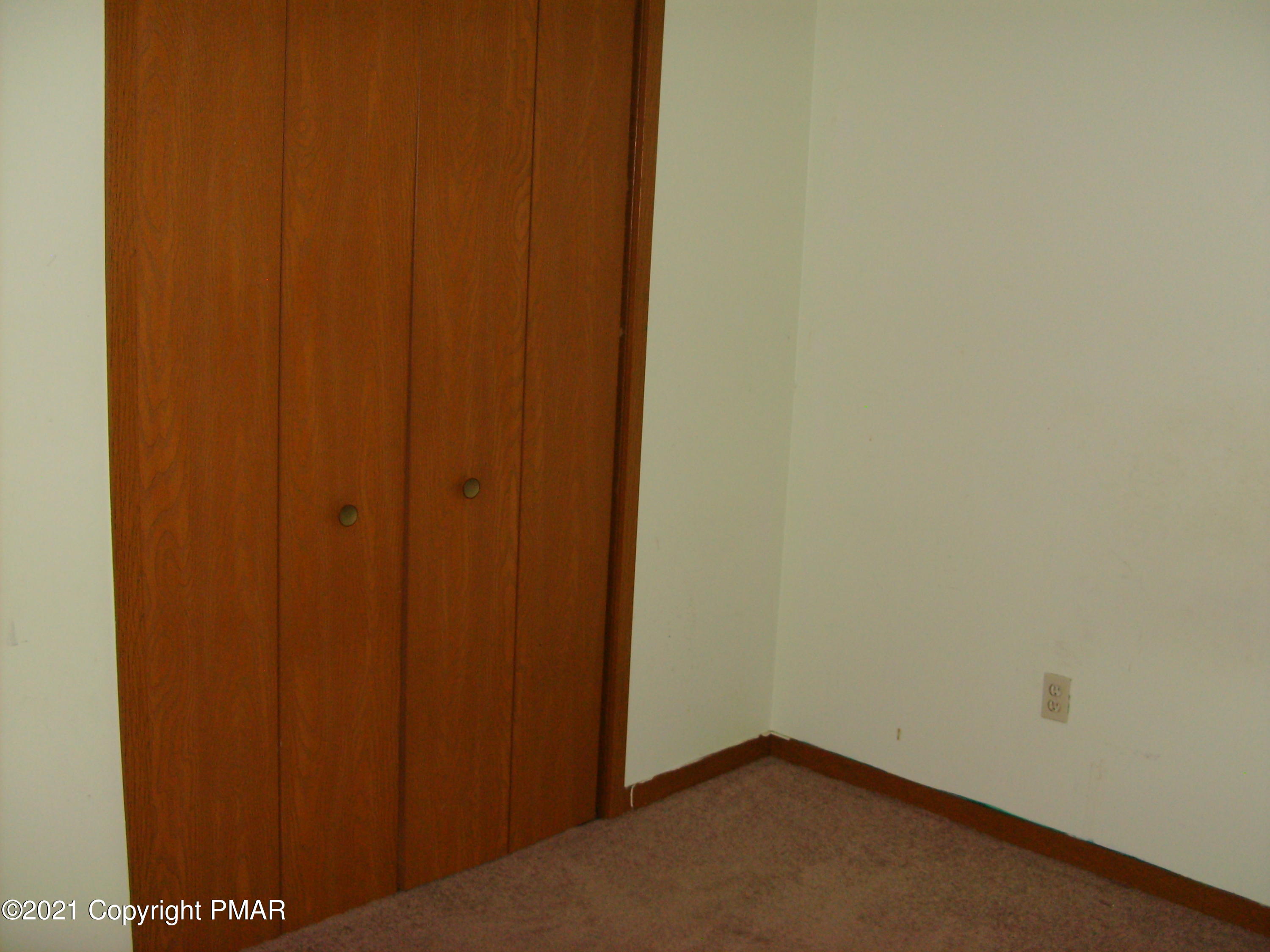 335 Crewe Court Bushkill, PA 18324 - Photo 25 of 29 Bedroom 2