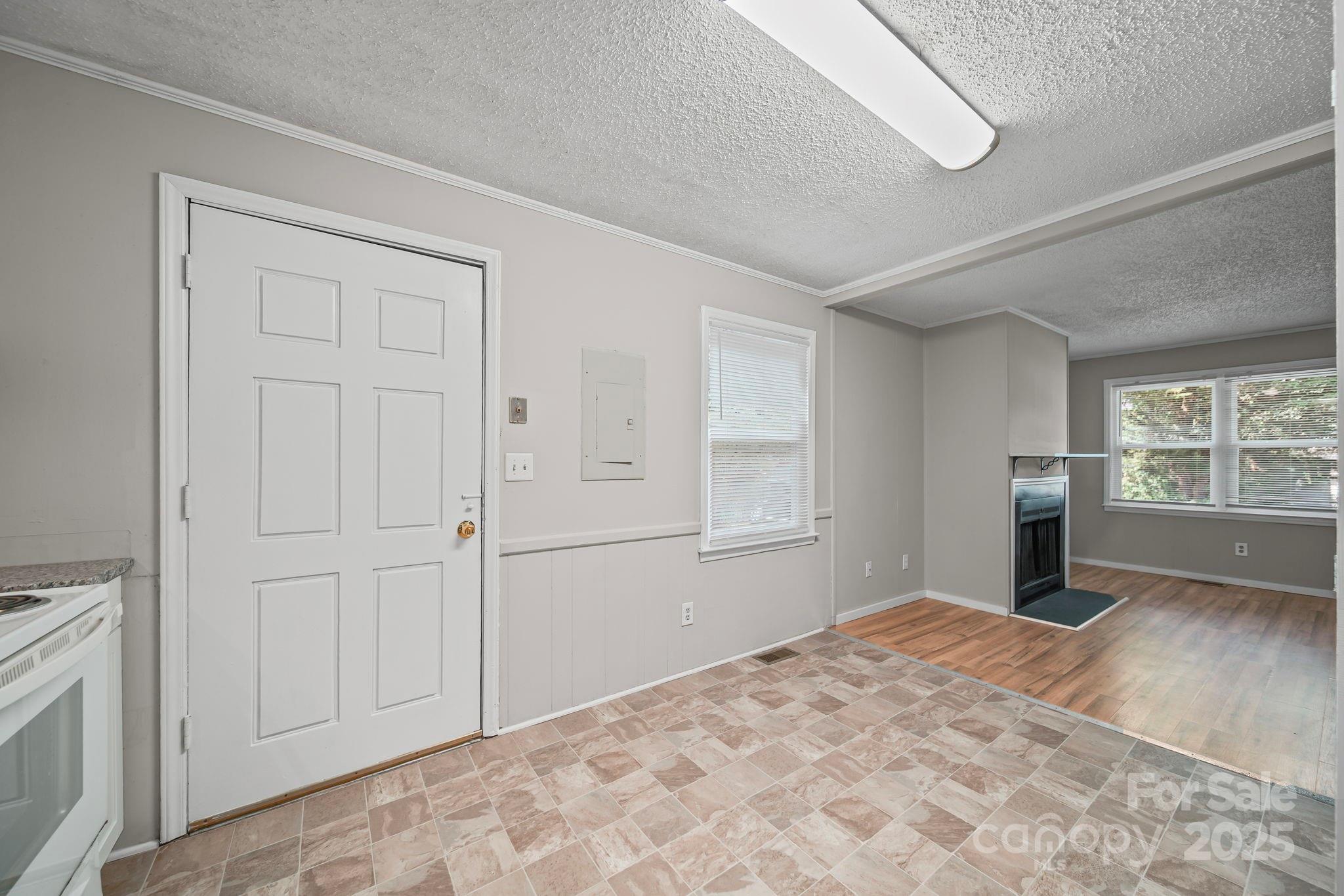 4339 North Sharon Amity Road Charlotte, NC 28205 - Photo 16 of 38