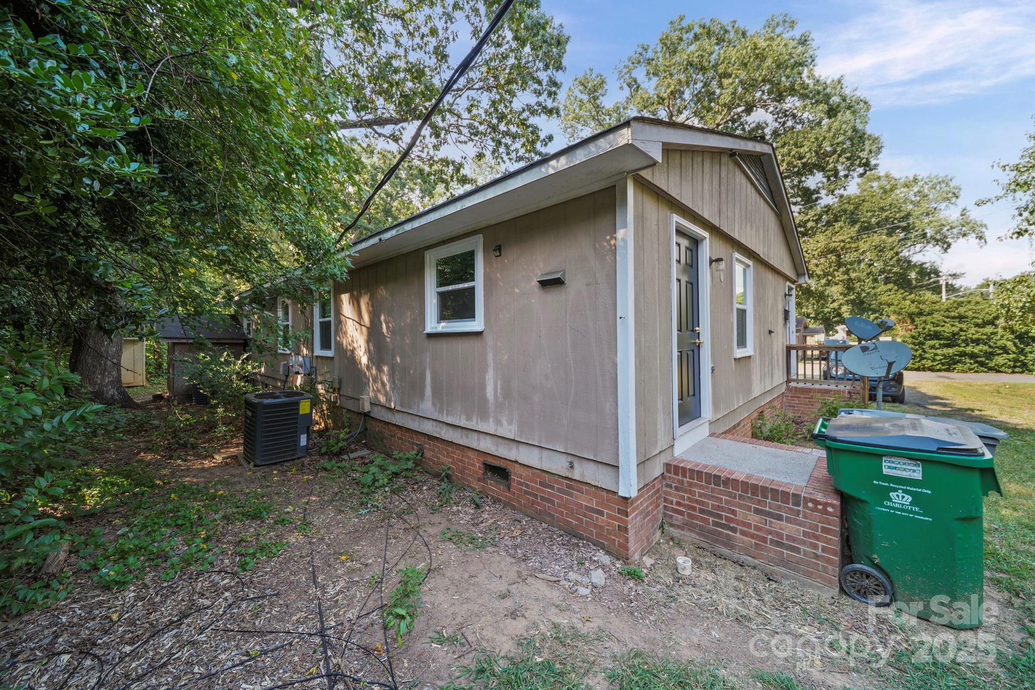 4339 North Sharon Amity Road Charlotte, NC 28205 - Photo 36 of 38