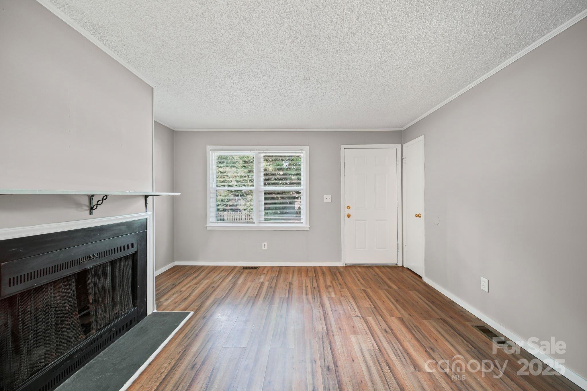 4339 North Sharon Amity Road Charlotte, NC 28205 - Photo 7 of 38