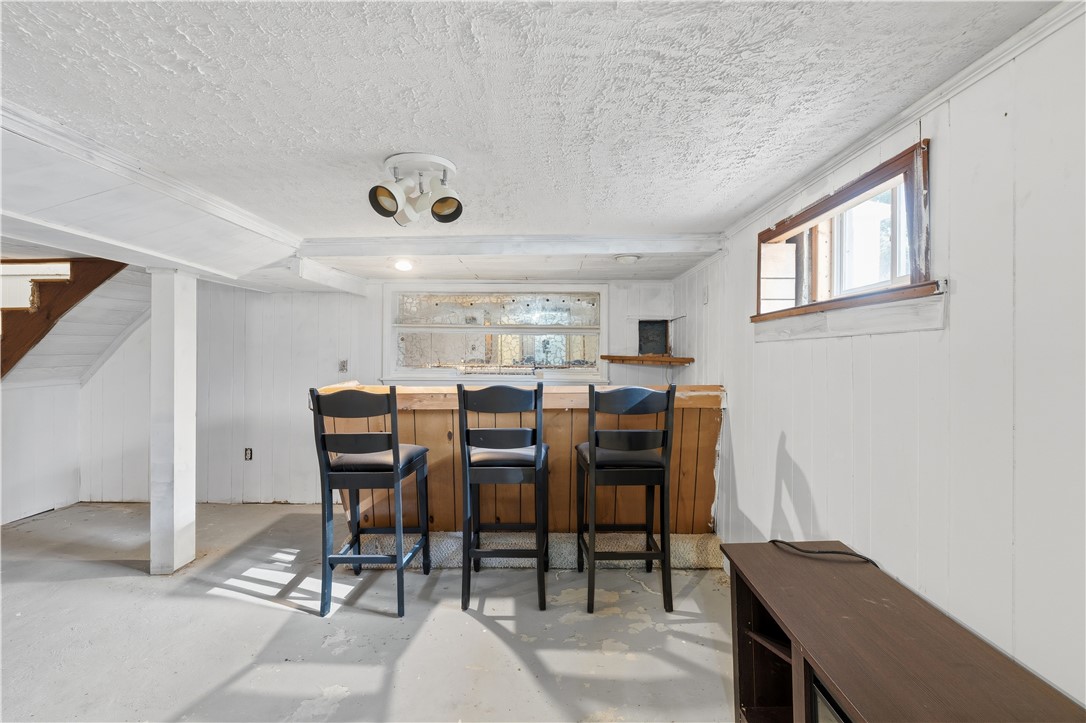 116 Warwick Road Pawtucket, RI 02861 - Photo 32 of 42