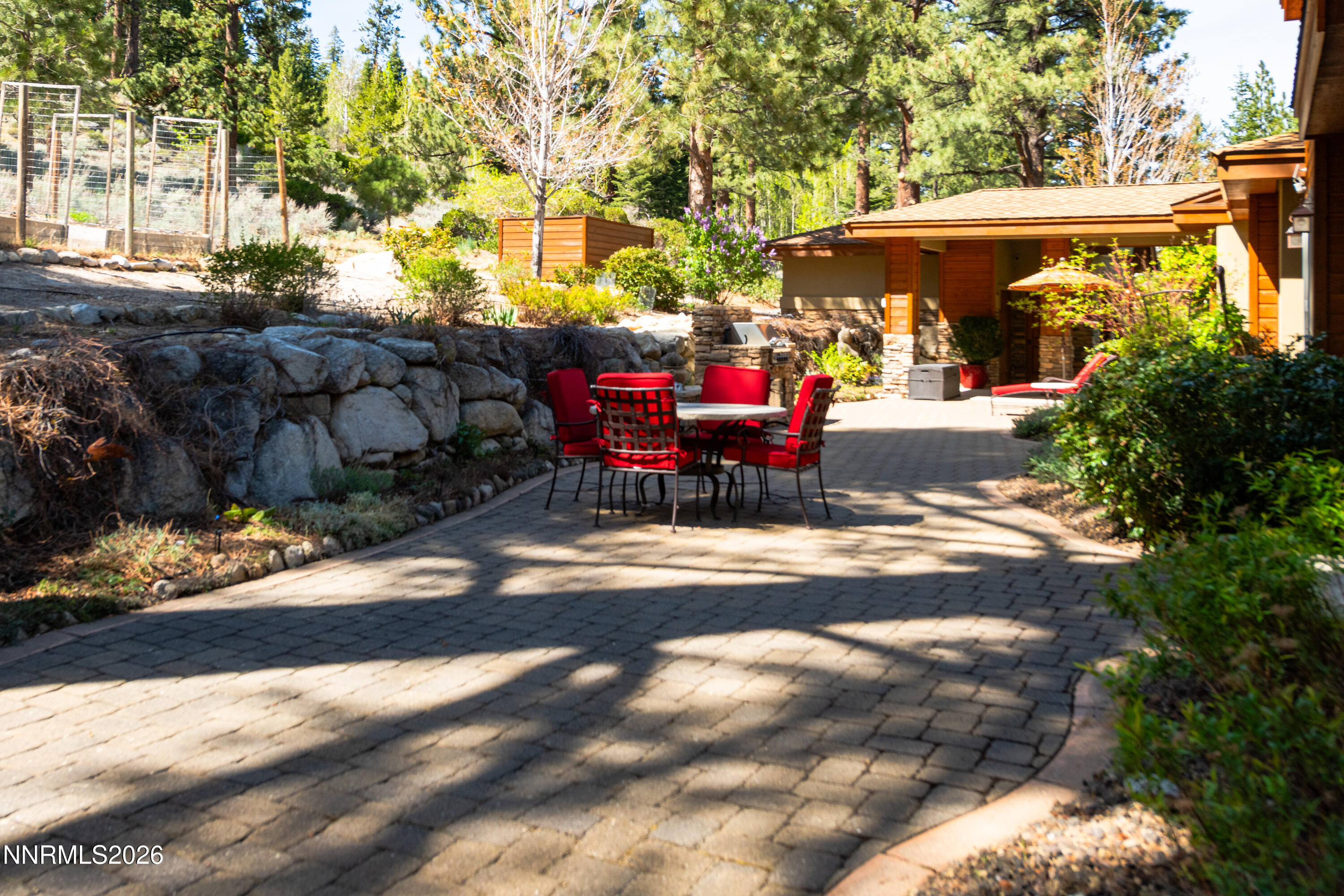 171 Summit Ridge Way Gardnerville, NV 89460 - Photo 13 of 79 171 Summit Ridge Way-14