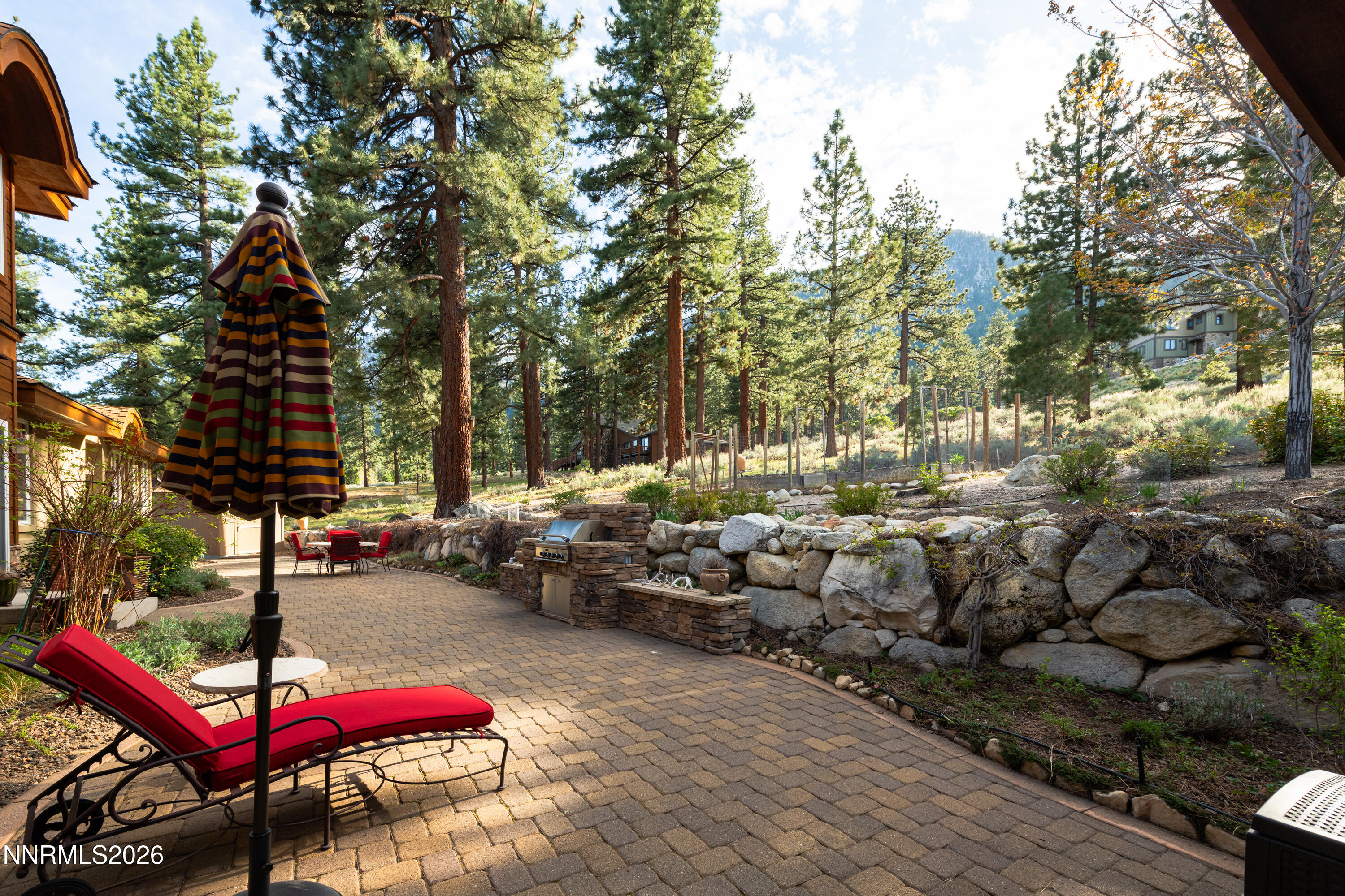 171 Summit Ridge Way Gardnerville, NV 89460 - Photo 16 of 79 171 Summit Ridge Way-18