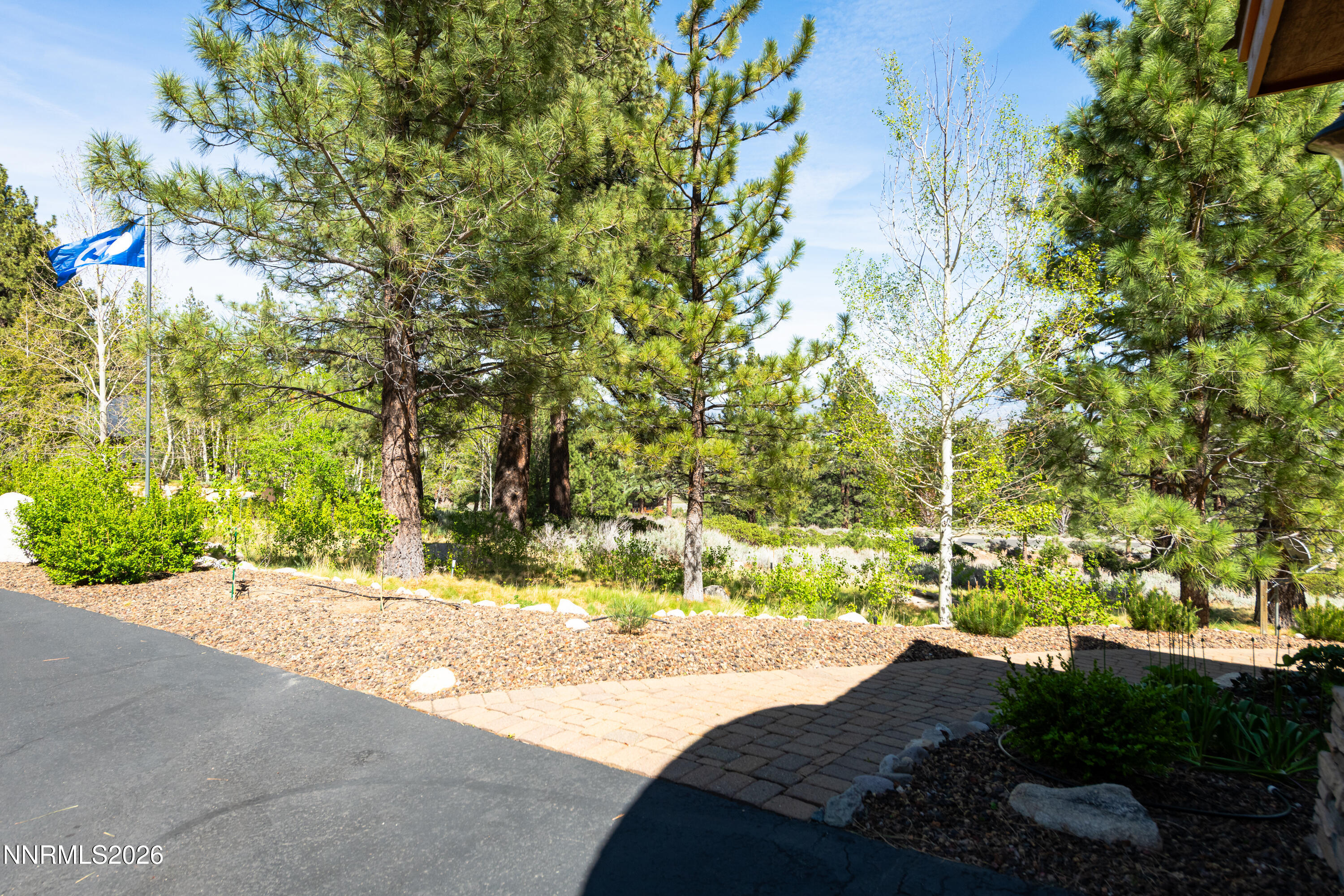 171 Summit Ridge Way Gardnerville, NV 89460 - Photo 19 of 79 171 Summit Ridge Way-21