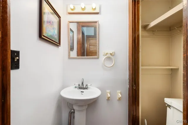 $299,900 | 100 Maple Street, Rome, NY 13440