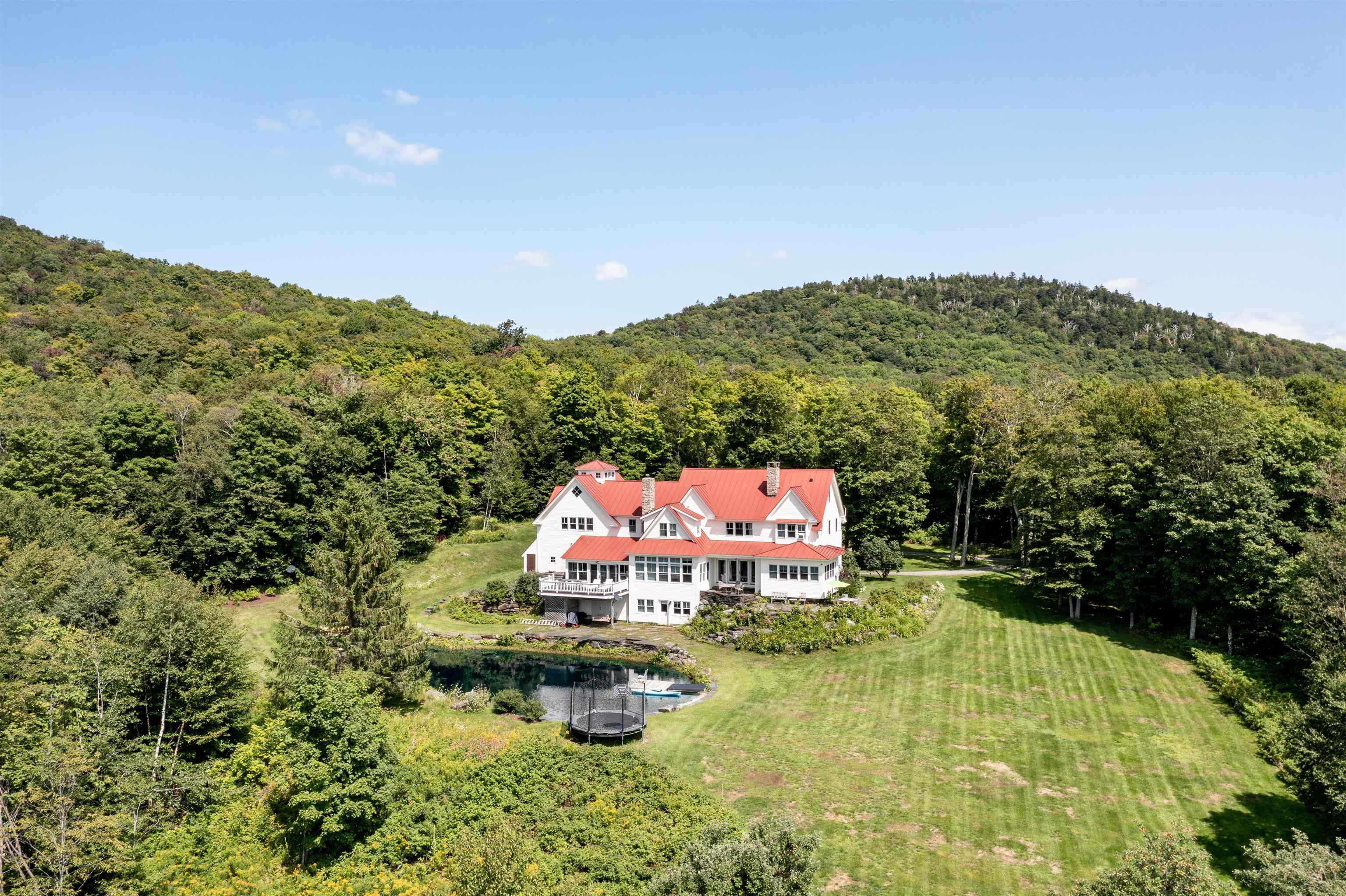 884 Wade Pasture Road Stowe, VT 05672 - Photo 3 of 40 Gallery Image 3