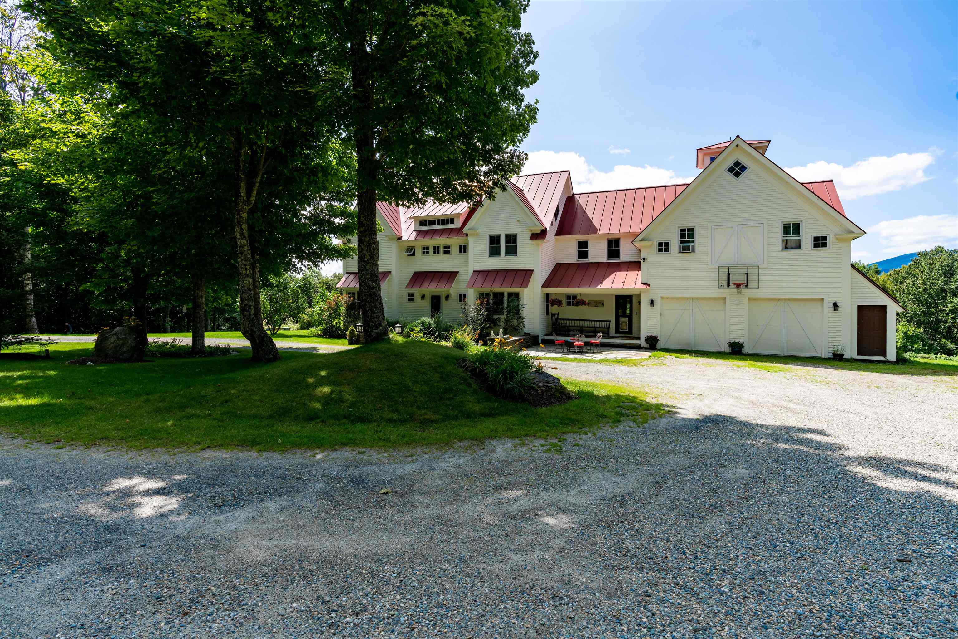 884 Wade Pasture Road Stowe, VT 05672 - Photo 8 of 40 Gallery Image 8