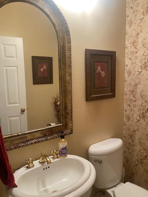 1430 Nelson Road St. Joseph, MI 49085 - Photo 13 of 42 Main level half bath