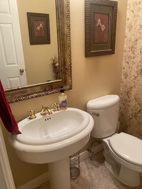 1430 Nelson Road St. Joseph, MI 49085 - Photo 14 of 42 Main level half bath