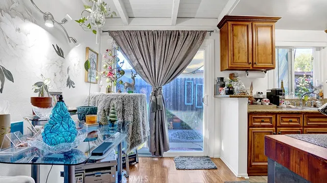 $1,670,000 | 101 Clearbrook Lane, Costa Mesa, CA 92626