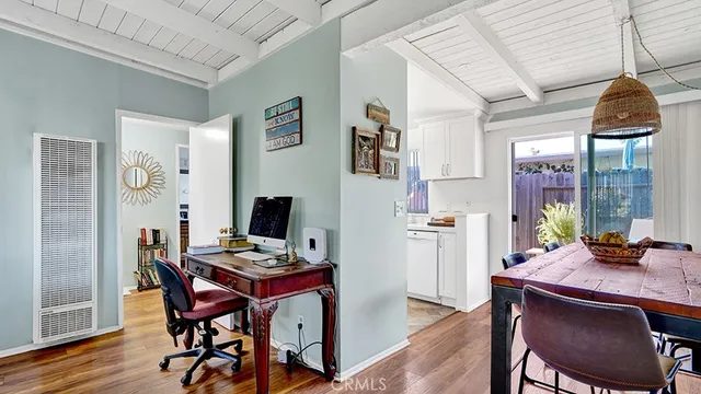 $1,670,000 | 101 Clearbrook Lane, Costa Mesa, CA 92626