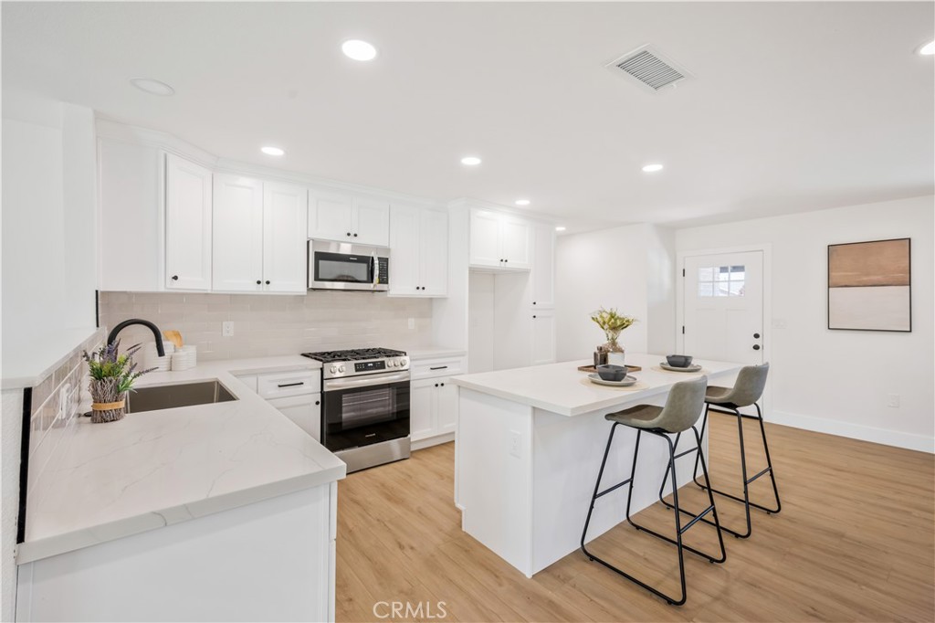 28630 Carmel Road Menifee, CA 92586 - Photo 2 of 26