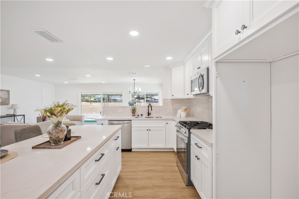 28630 Carmel Road Menifee, CA 92586 - Photo 7 of 26