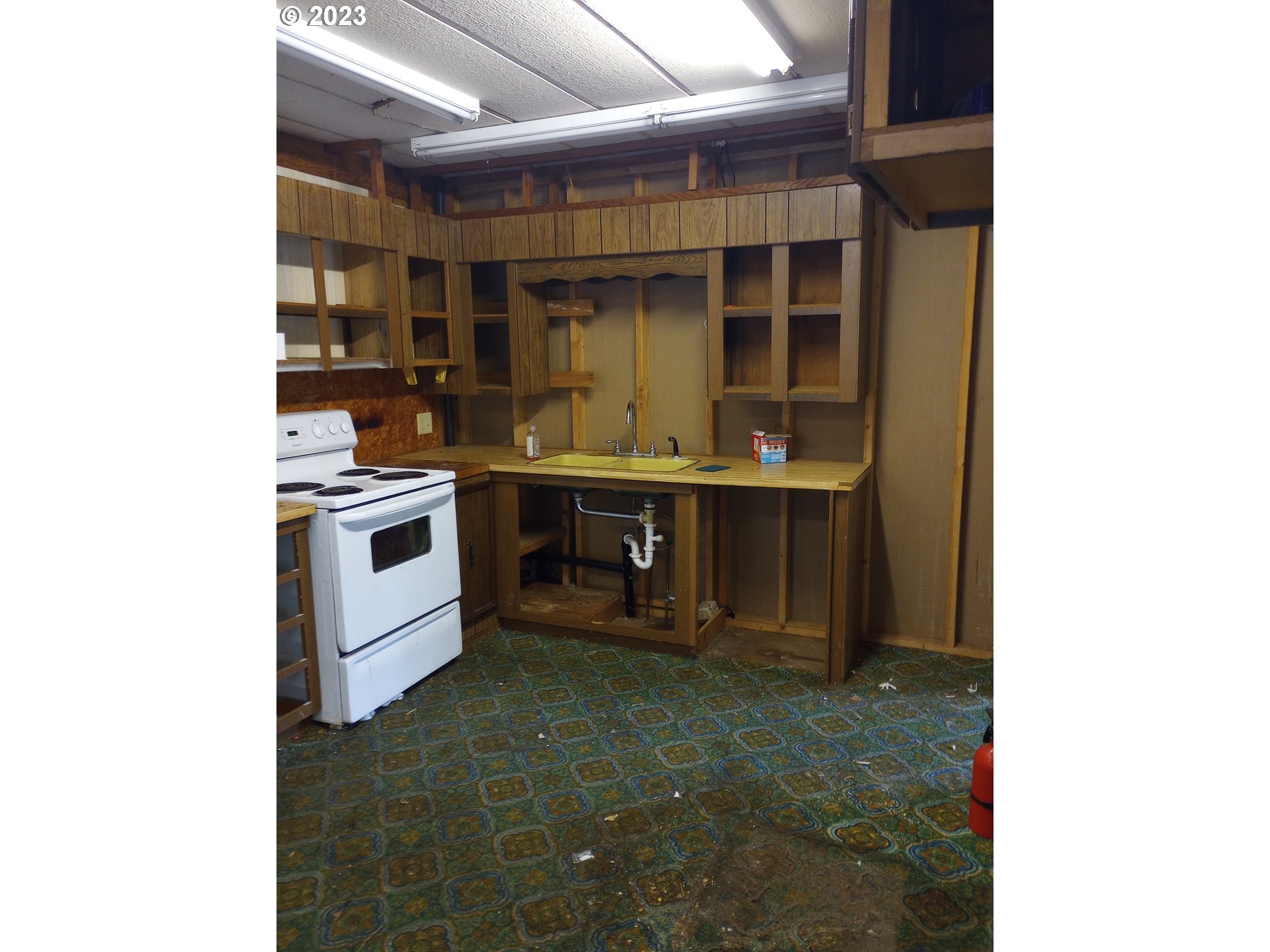 16811 Thompson Road Brookings, OR 97415 - Photo 11 of 40 Gallery Image 11