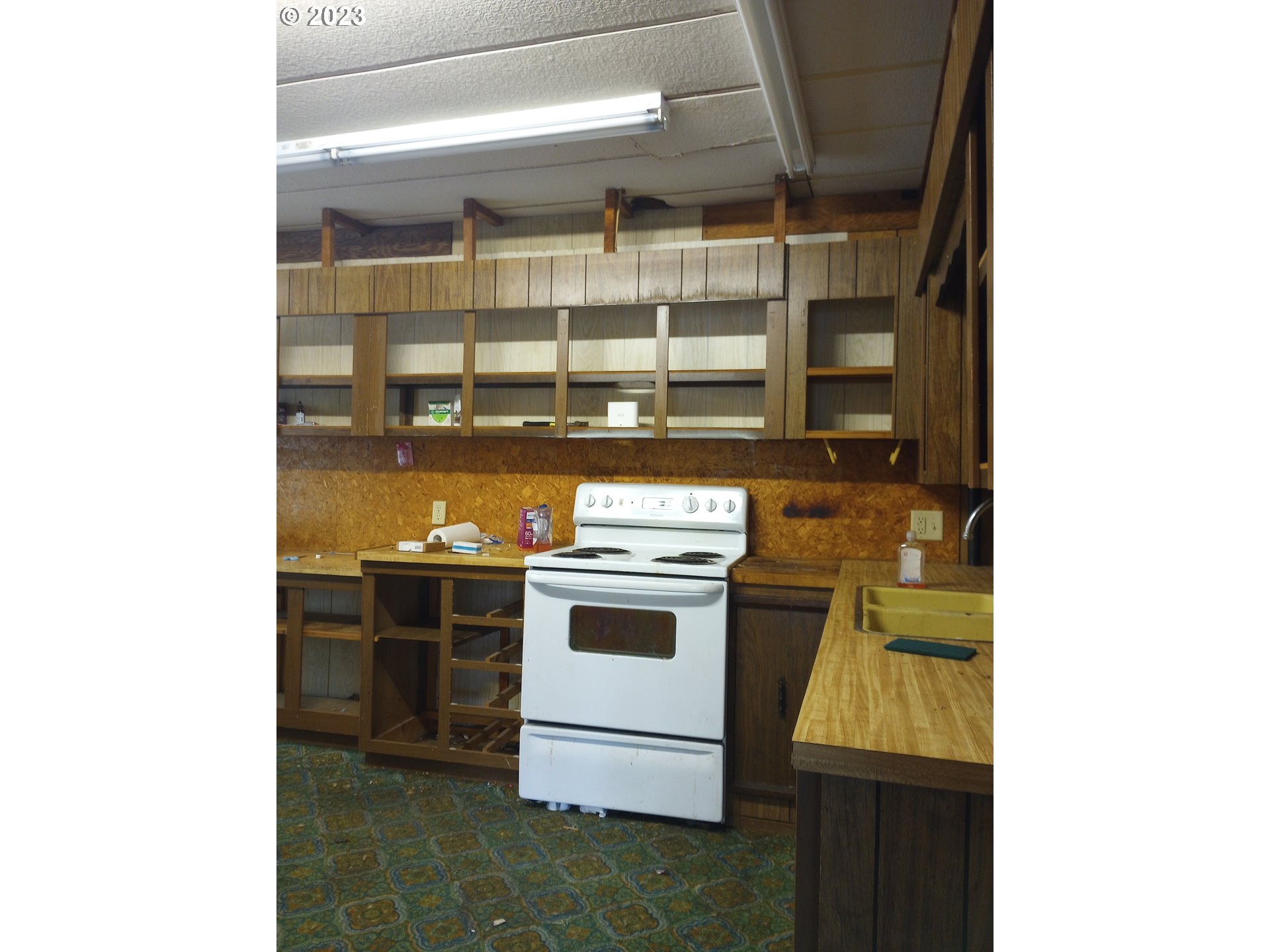 16811 Thompson Road Brookings, OR 97415 - Photo 12 of 40 Gallery Image 12