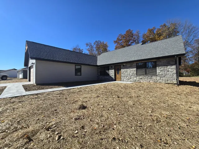 $340,000 | 10311 Liana Drive, Dillsboro, IN 47018