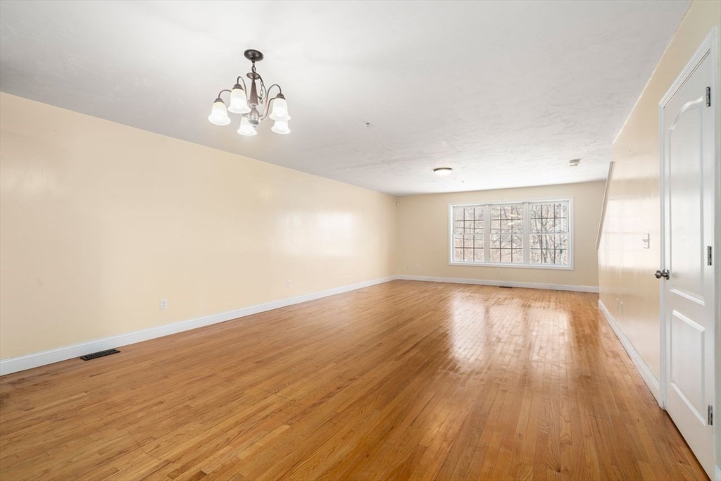 6 A Weldon Avenue Worcester, MA 01607 - Photo 11 of 29 Gallery Image 11