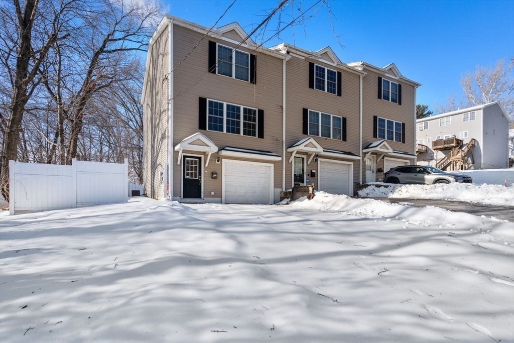 6 A Weldon Avenue Worcester, MA 01607 - Photo 2 of 29 Gallery Image 2