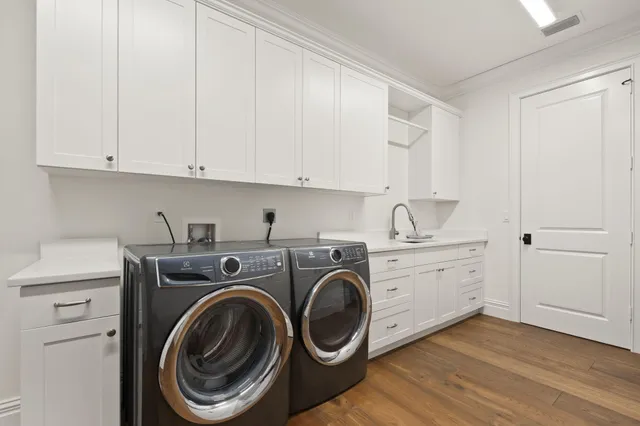 a view of a terrace with sky view