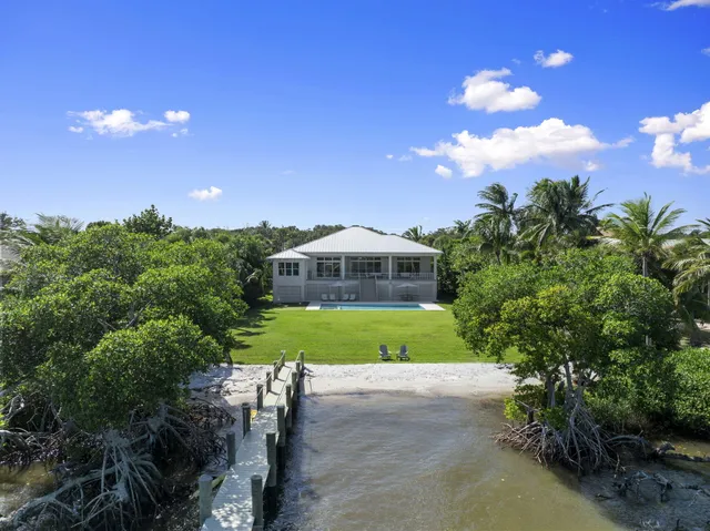 $5,888,000 | 54 South Sewalls Point Road, Sewall's Point, FL 34996