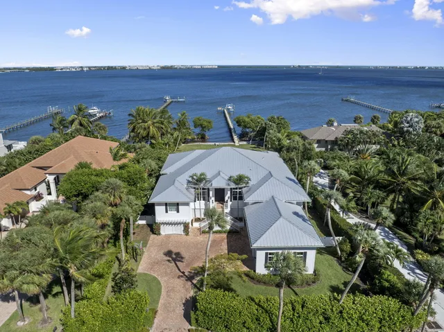 $5,888,000 | 54 South Sewalls Point Road, Sewall's Point, FL 34996