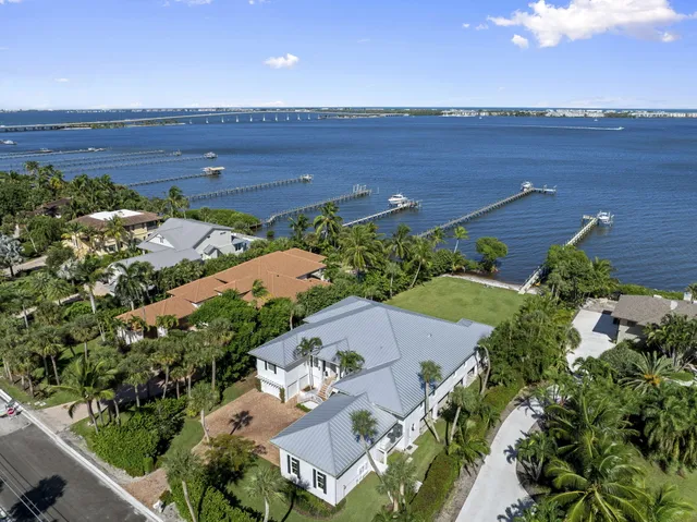 $5,888,000 | 54 South Sewalls Point Road, Sewall's Point, FL 34996