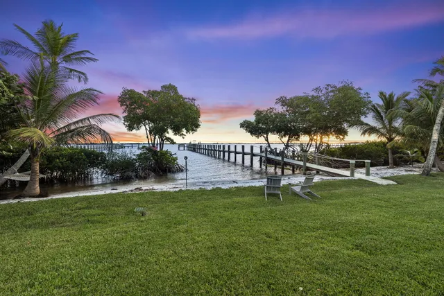 $5,888,000 | 54 South Sewalls Point Road, Sewall's Point, FL 34996