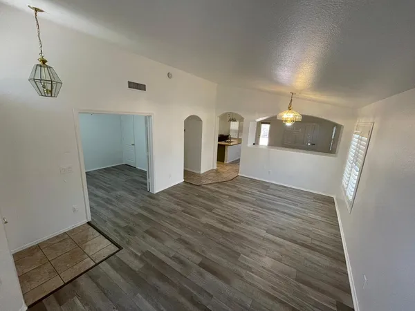 $2,600 | 2460 East Whitten Street, Chandler, AZ 85225