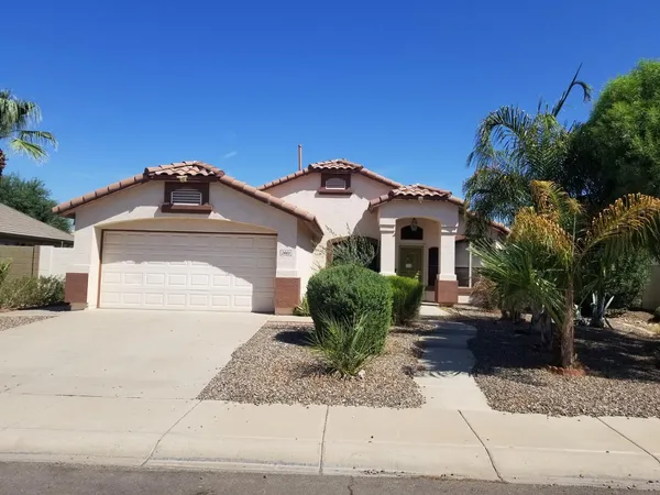 $2,600 | 2460 East Whitten Street, Chandler, AZ 85225