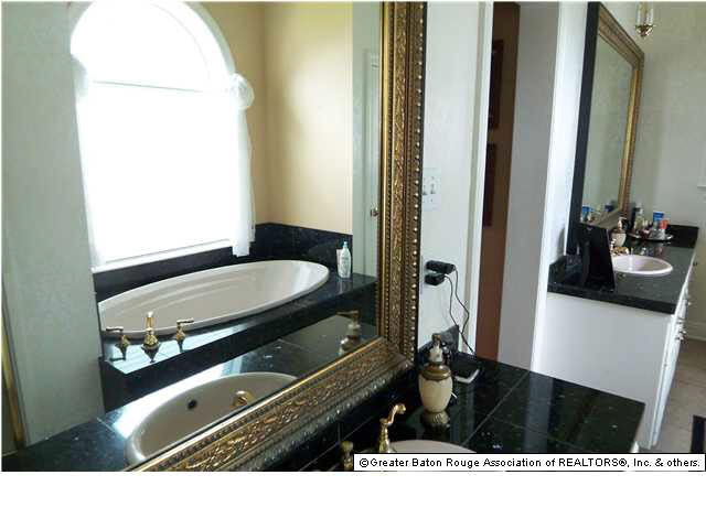 230 Chapel View Court Baton Rouge, LA 70815 - Photo 21 of 21 Gallery Image 21