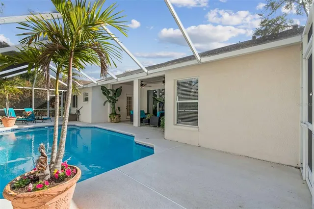 $625,000 | 10122 Whisper Pointe Drive, Tampa, FL 33647