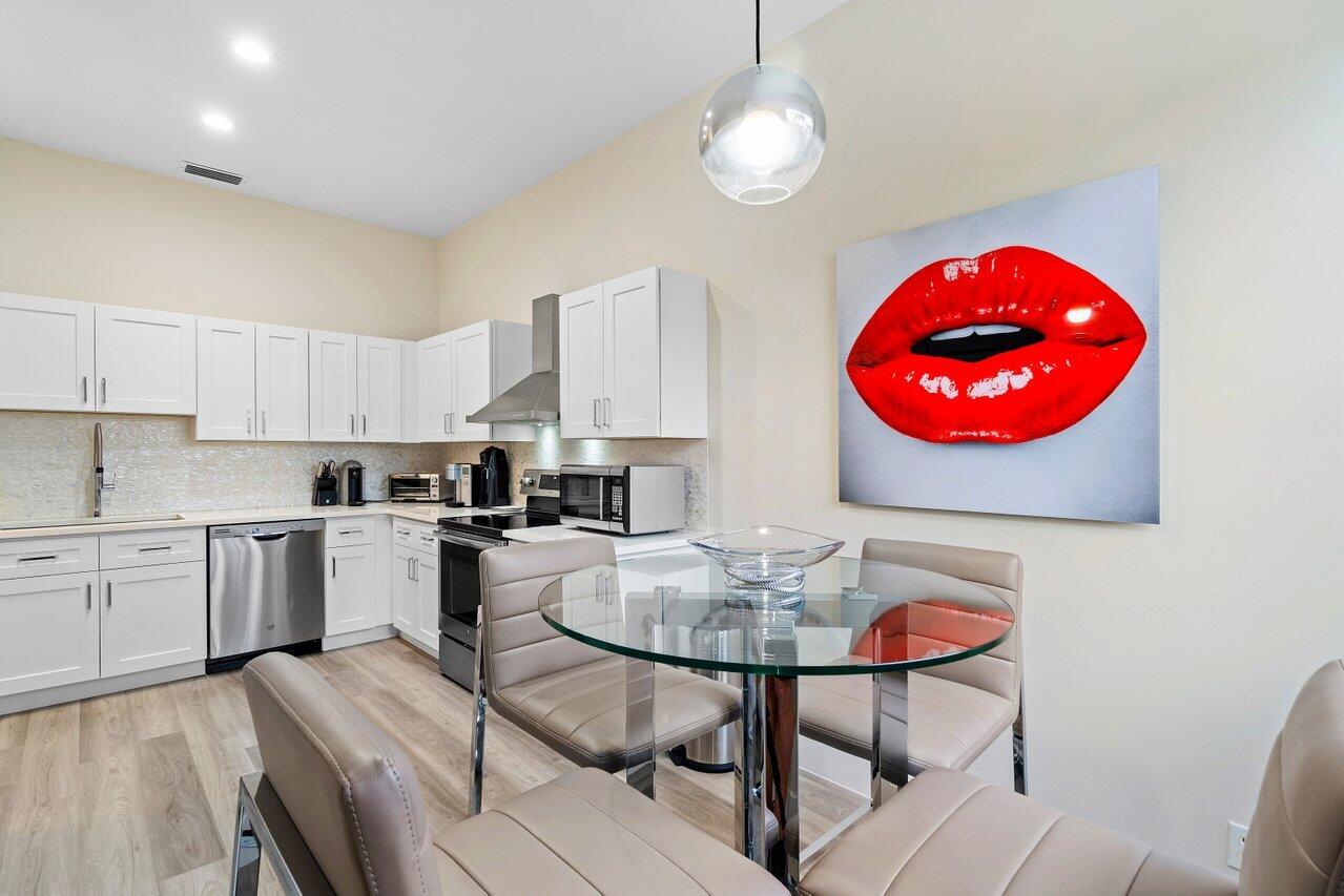 5083 Lake Catalina Drive, Unit B Boca Raton, FL 33496 - Photo 7 of 56 Breakfast area