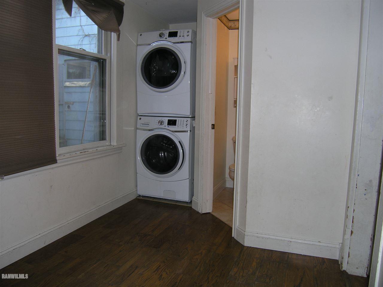 313 South Bench Street Galena, IL 61036 - Photo 13 of 19 a utility room with dryer and washer