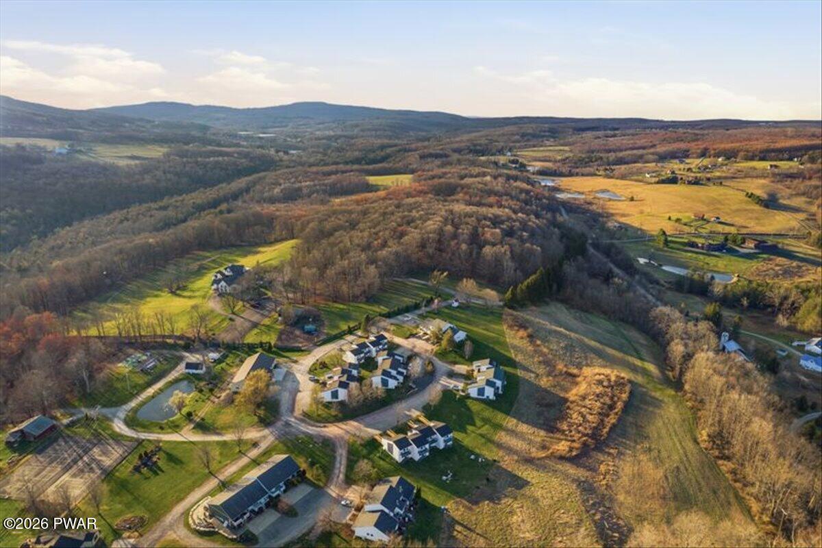 196 Barlow Road, Unit 35 Union Dale, PA 18470 - Photo 40 of 43