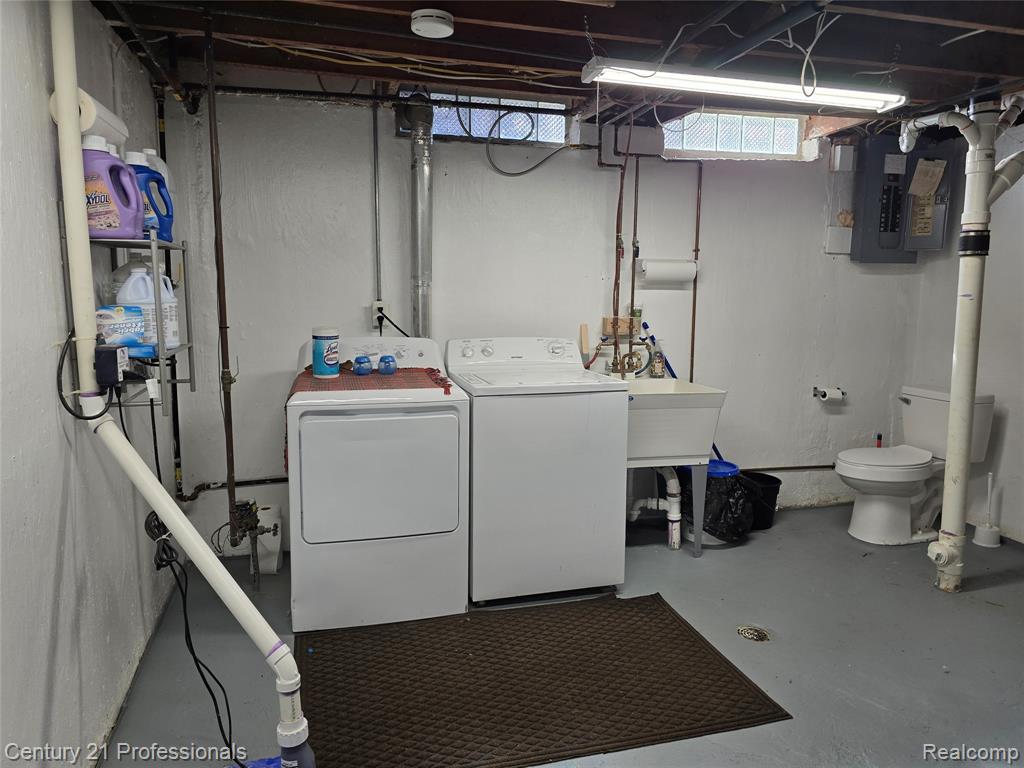489 Henry Ruff Road Garden City, MI 48135 - Photo 19 of 26 Gallery Image 19
