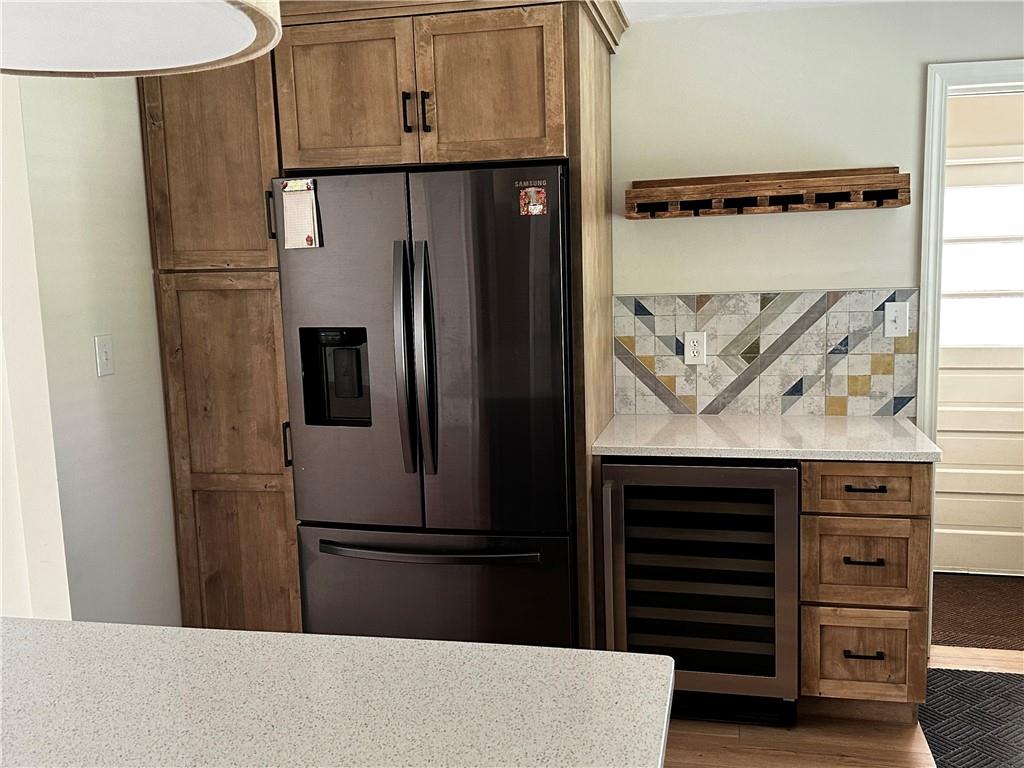 219 Meadowbrook Road Hermitage, PA 16148 - Photo 8 of 19