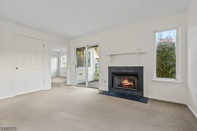 $205,000 | 141 Falcon Ridge Way North, Unit 1, Hamburg, NJ 07419