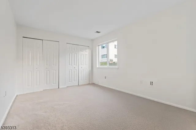 $205,000 | 141 Falcon Ridge Way North, Unit 1, Hamburg, NJ 07419