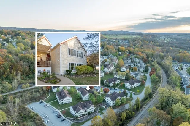 $205,000 | 141 Falcon Ridge Way North, Unit 1, Hamburg, NJ 07419